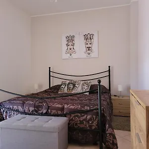 https://appartamento-deborah.sicilyhotelsitaly.net