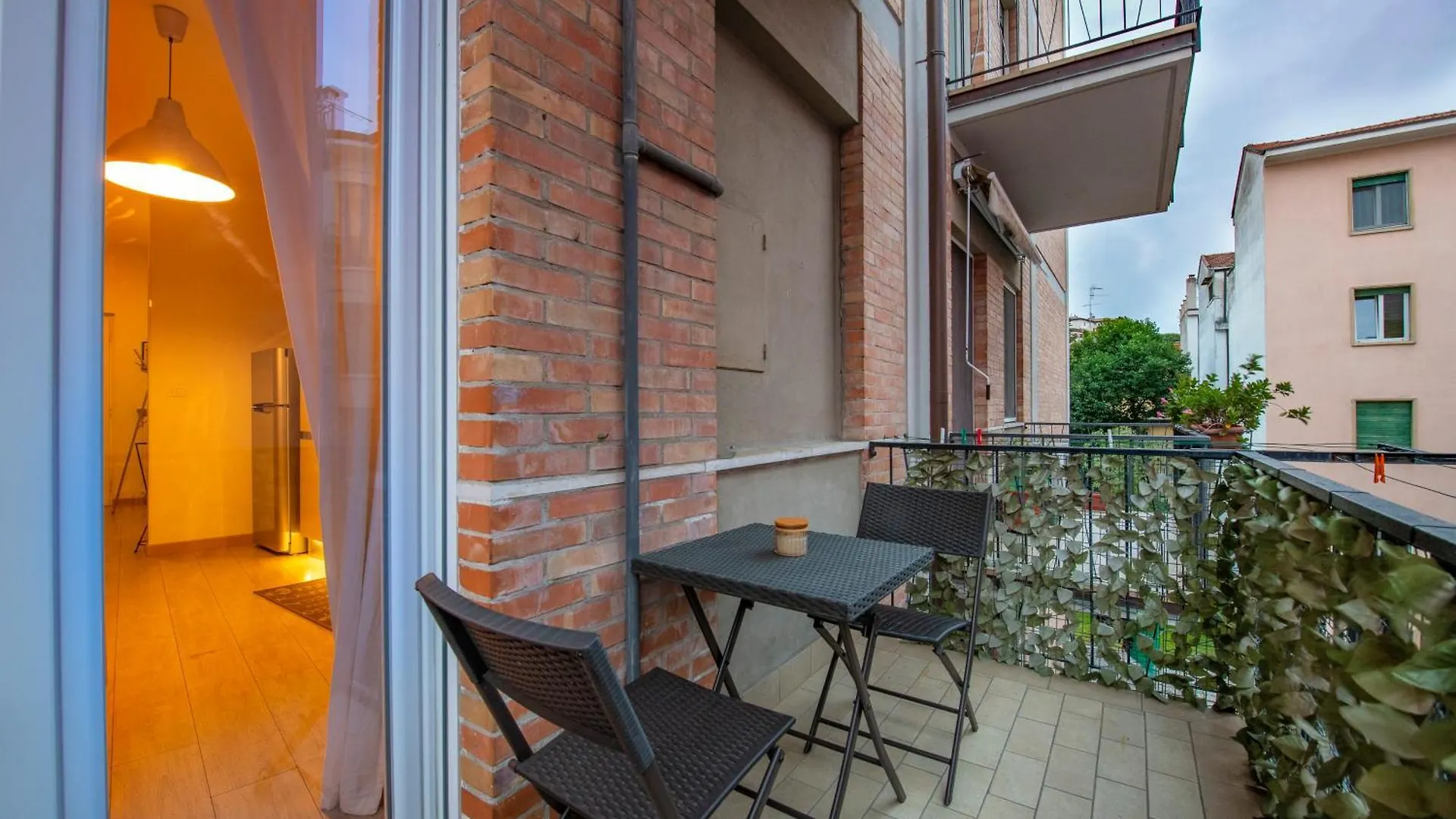 Nyaraló Borgo Trento Home, Vicinissimo Ospedale Borgo Trento E Centro Storico Verona